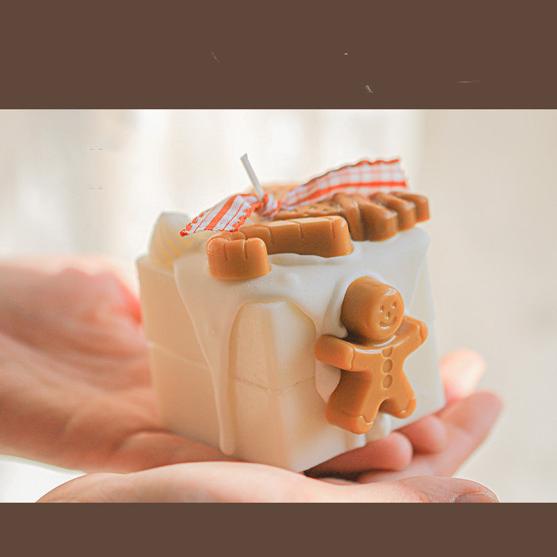 Homemade Gingerbread Christmas Scented Candles