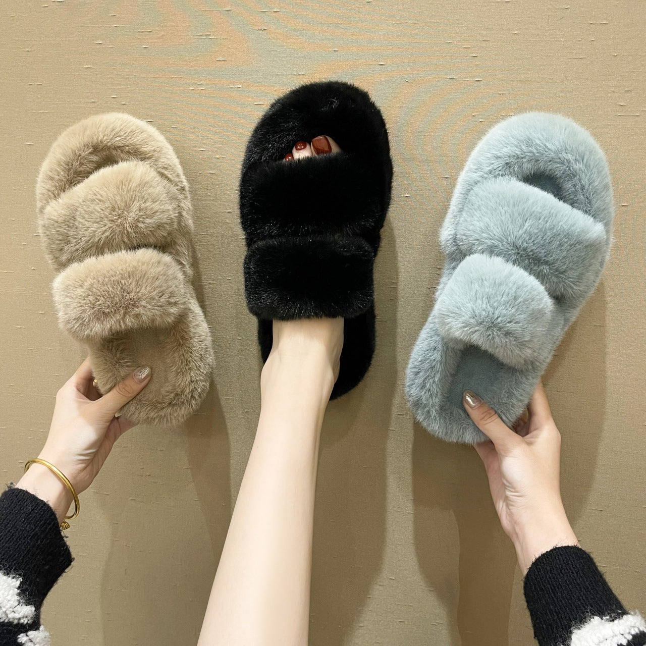 Fuzzy Indoor Slippers