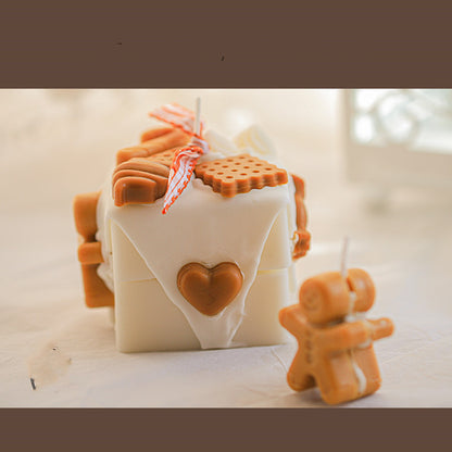 Homemade Gingerbread Christmas Scented Candles