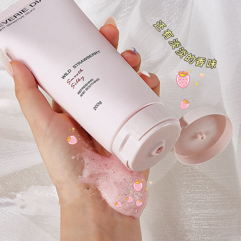 Natural Wild Strawberry Body Scrub